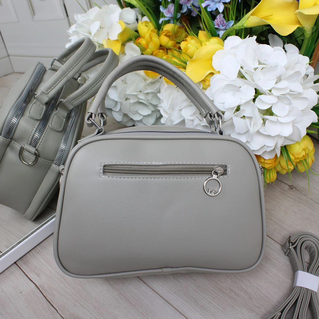 Універсальна крос-боді фісташково-сірого кольору для кар'єристки